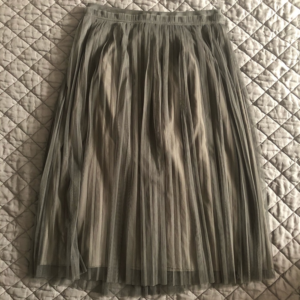 Banana Republic Grey Tulle Skirt